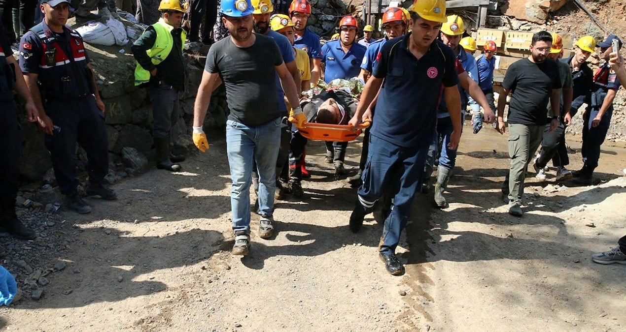 25 saat sonra gocukten kurtarilan madenciden aci haber c9rBkV1y