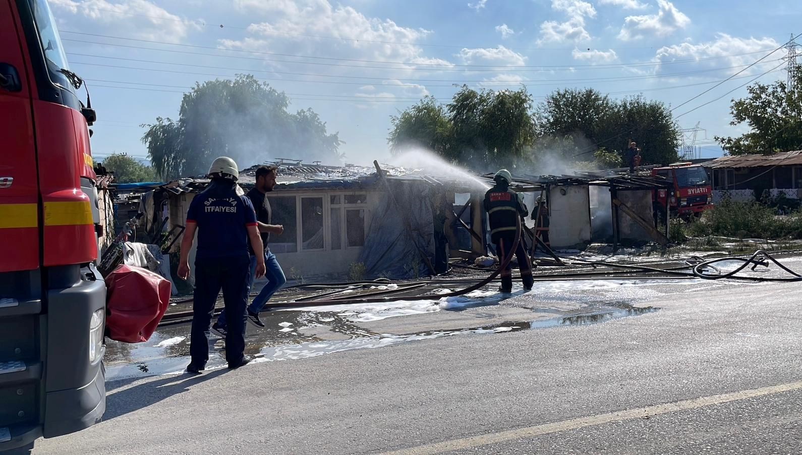 sakaryada akraba kavgasi 2 cocuktufekle vurularak yaralandi nWHm9VK4