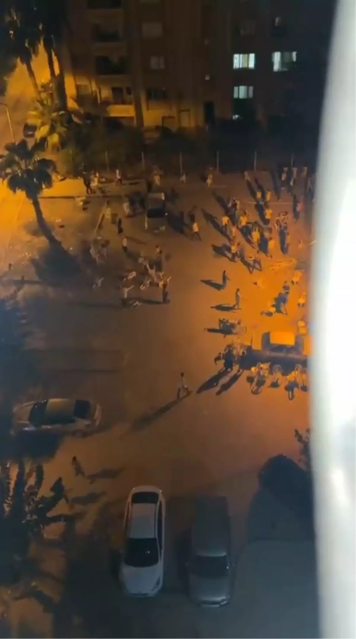 asker kinasinda kavga 1 yarali XFllyFCZ